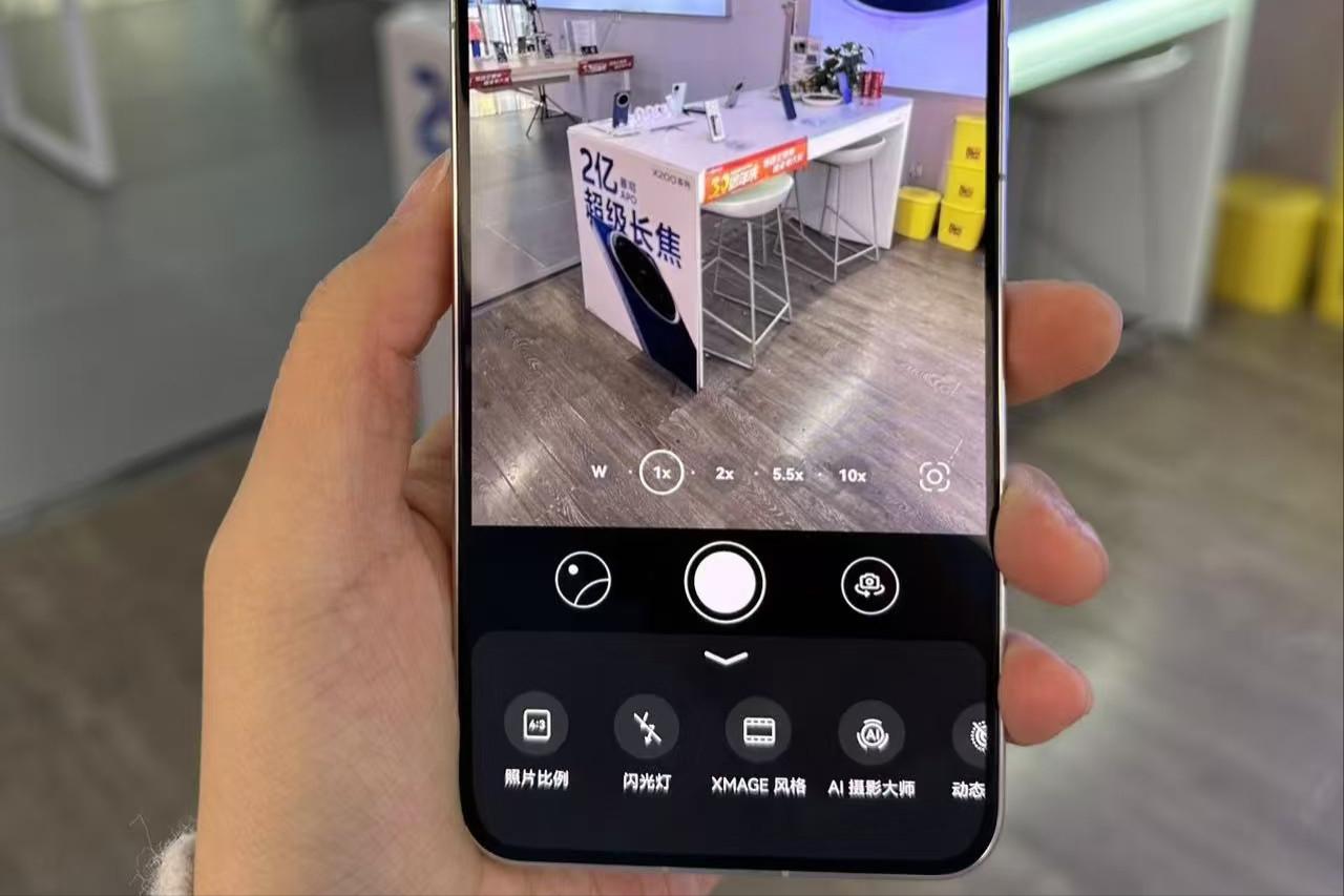 華為“用力過猛”！昆侖玻璃+50倍變焦+IP69防水，現已跌至3728元