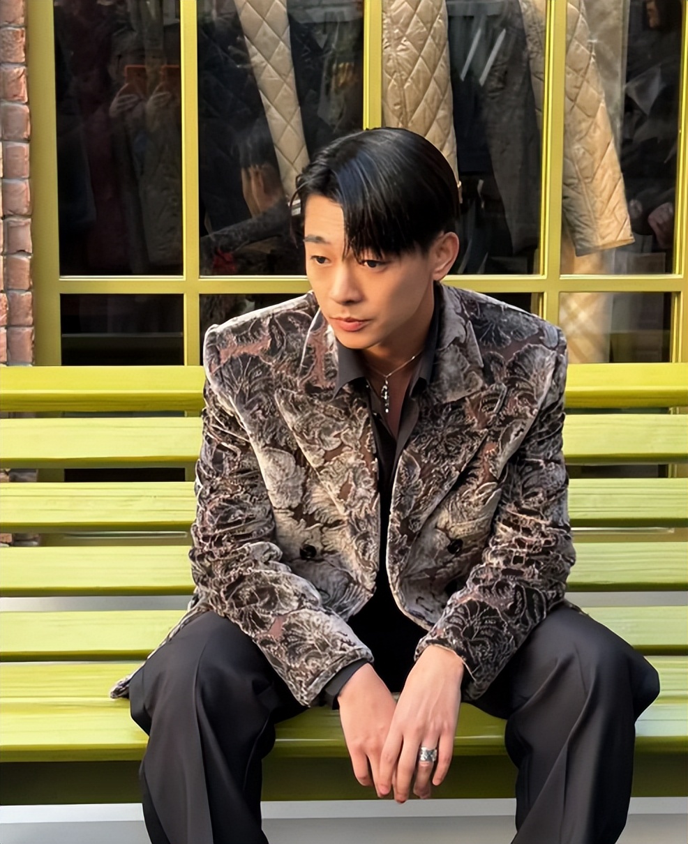 巴宝莉生图,蒋勤勤嫩了,刘雯脸凹,张宥浩狗啃头,陈坤咋老成这