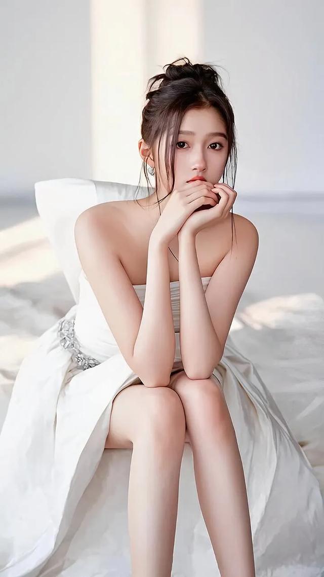 关晓彤，你不知道她有多么美