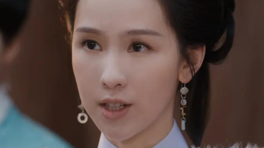 31岁陈都灵突然馒化了，被吐槽好像美妆蛋，新剧状态输给51岁王艳