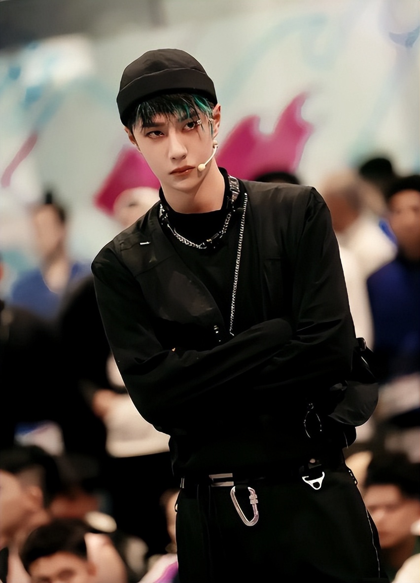 肖战也没想到，28岁王一博再破天花板，让整个娱乐圈沉默了