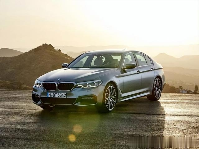 傲慢碎一地，比奥迪更便宜！轮到宝马5系了，英雄迟暮，哭也没用