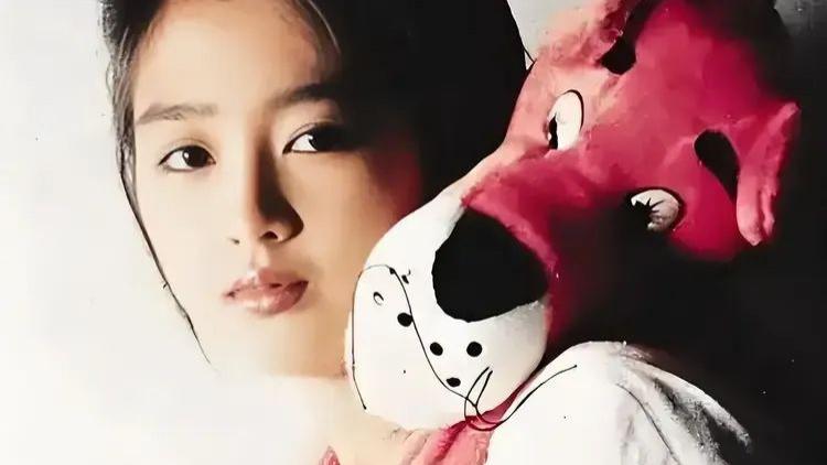 刘德华12岁女儿罕见亮相，5亿培养的公主有多优秀？