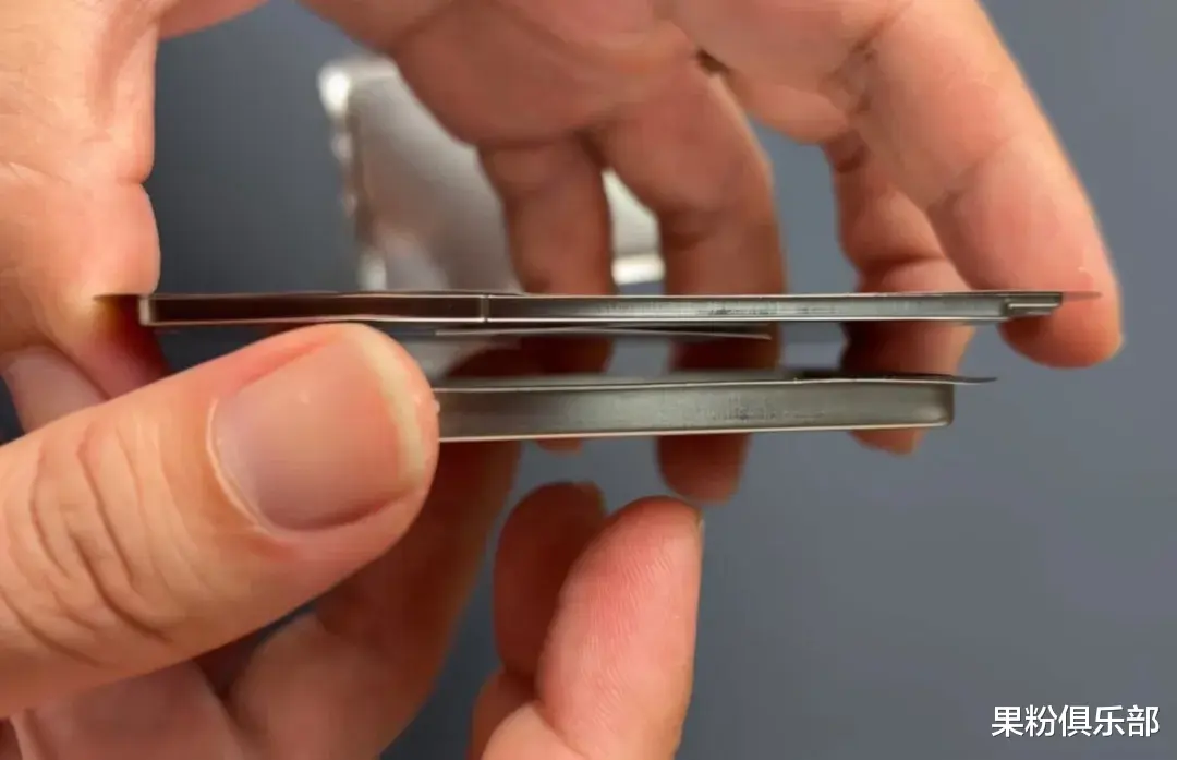 新 iPhone 實錘，史上最薄！