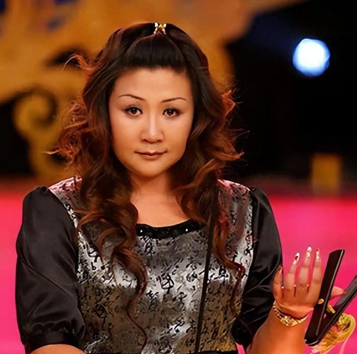 藏不住了！德云社迎来第二位“曹云金”，这次郭德纲颜面彻底扫地