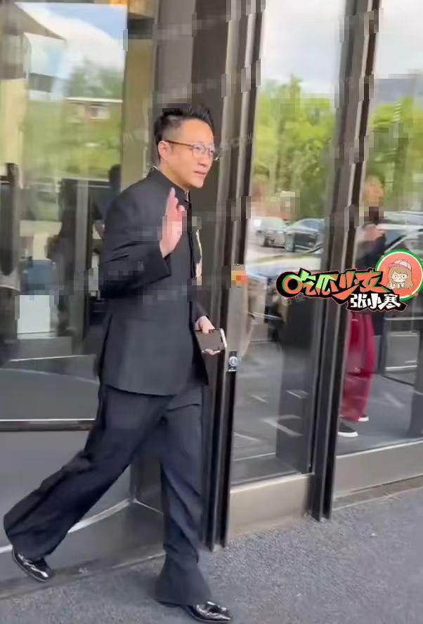 汪小菲婚礼刮大风画面曝光！在长城上誓言，张兰穿白色旗袍被喷