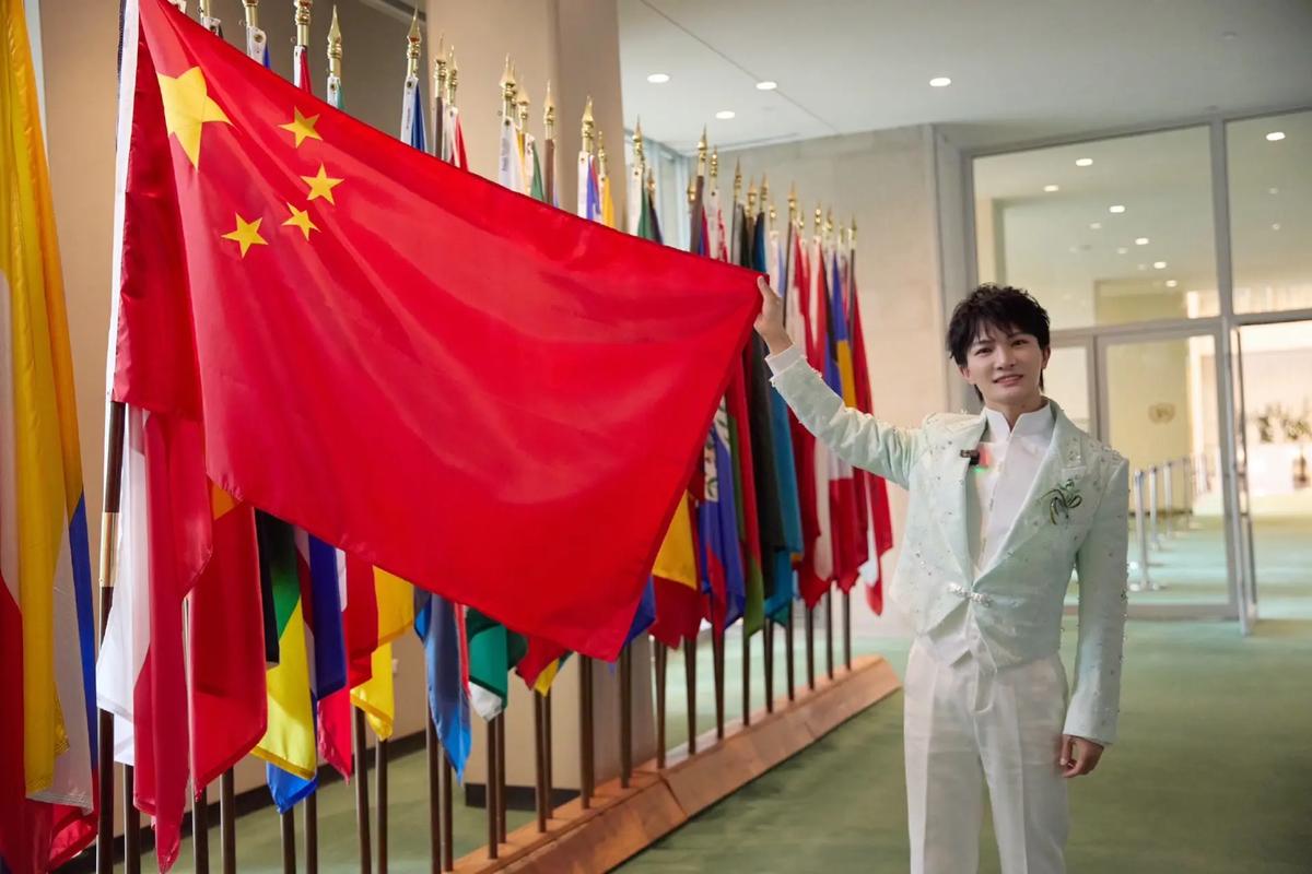 这一次，被香港文体旅局公开喊话的周深，让那英和整个乐坛沉默了