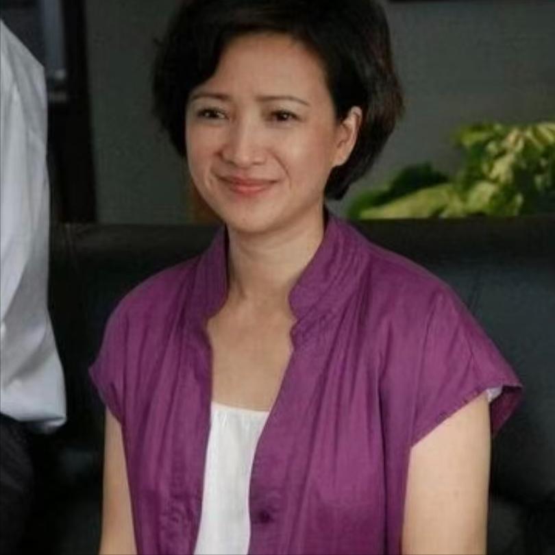 何晴葬礼现场曝光，知情人发声透露细节，令人担心的事还是发生了