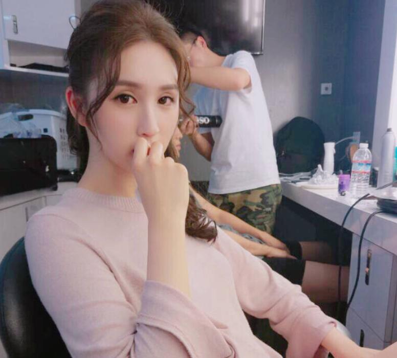 曾是体操女神,退役后与大51岁“干爹”谈恋爱,媒人竟是她父亲