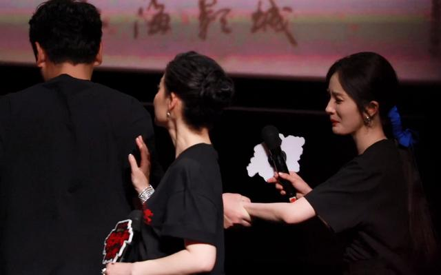 摊牌了不装了!这一次杨幂用她的“真实”,打脸半个娱乐圈