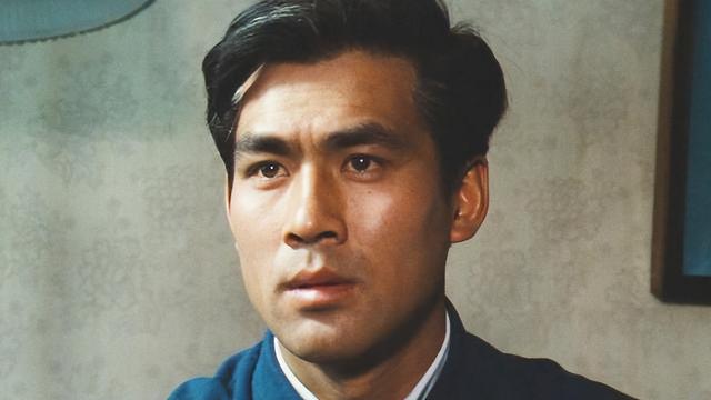 陈佩斯和姜昆、朱时茂聚餐,高档会所喝5块汽水,合影暴露了咖位