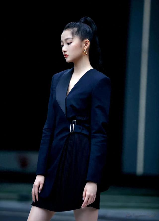 关晓彤 这大长腿