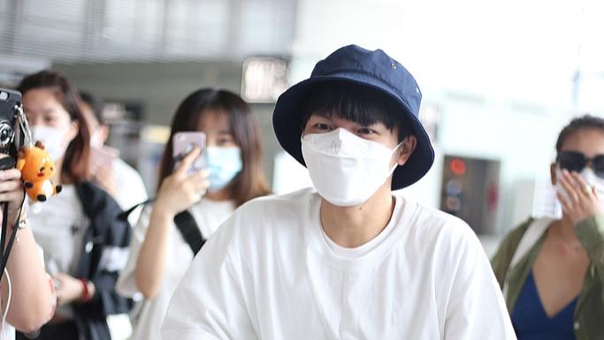 周深敦煌沙漠音乐会成文化热点