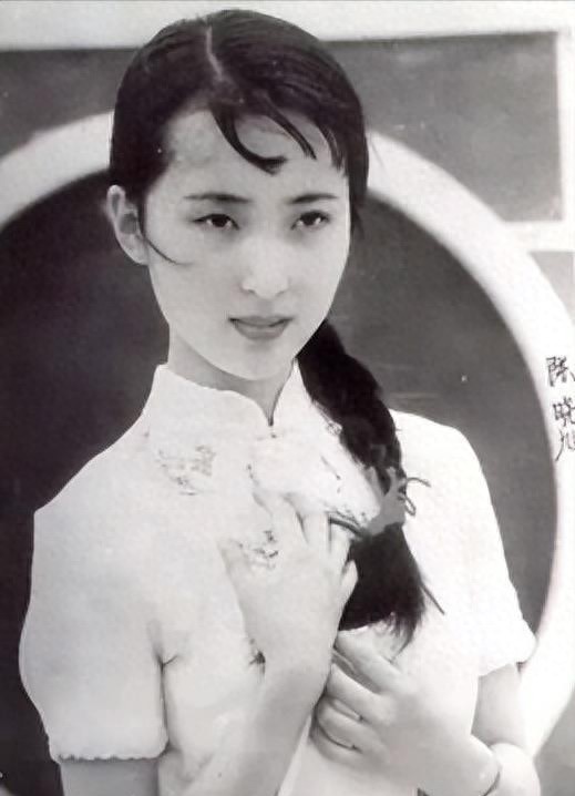 毕彦君:曾与陈晓旭执手10年,前妻离世他泣不成声,今生活低调