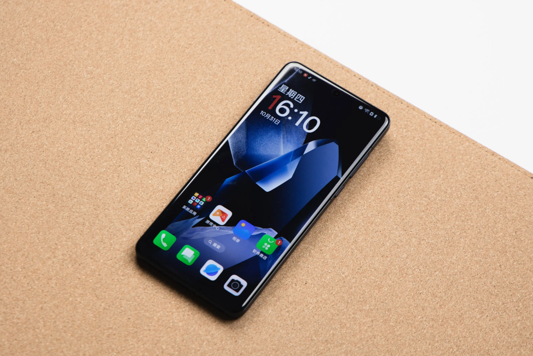 一加用力太猛！頂配旗艦狂降1411元，24GB+1TB+2K屏