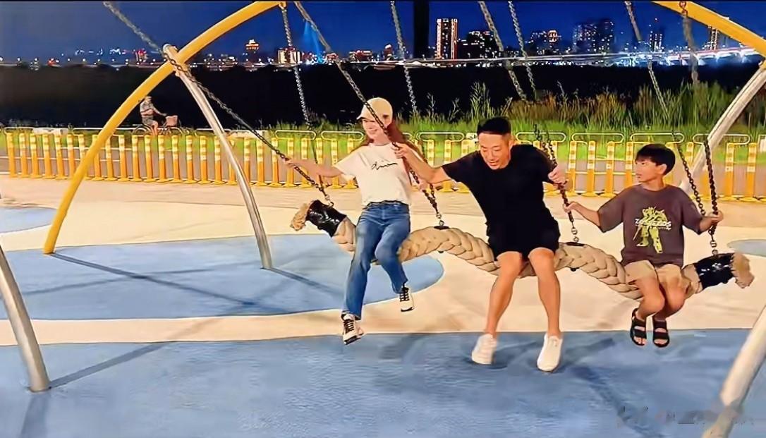 汪小菲对待两任老婆怀孕，态度大不同