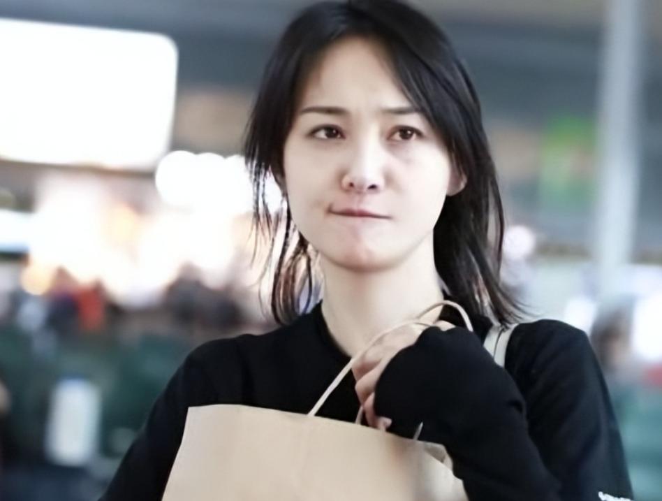 消失5年后，34岁郑爽美国生活近况曝光，毁掉她的，压根不是张恒