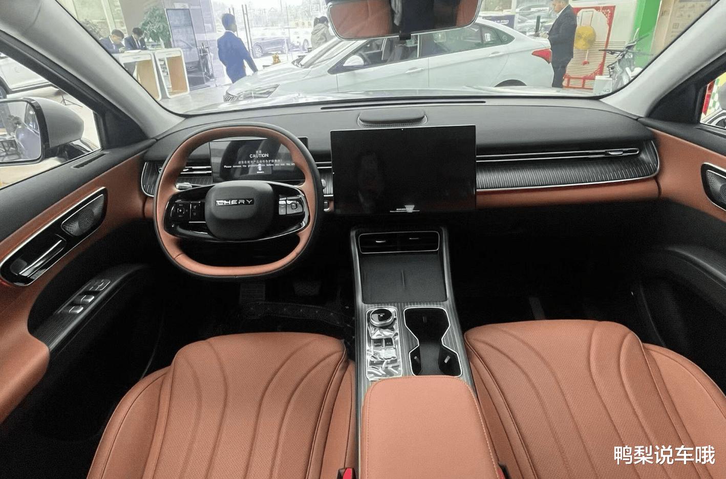 第5代瑞虎8将上市,配双外观+双内饰,轴距2825mm,能卖过星越L吗