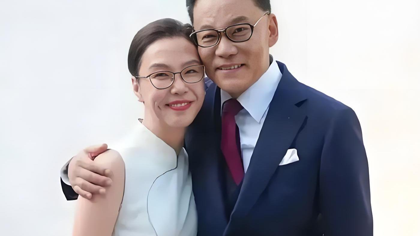李国庆妻子首发声辟谣出轨传闻，否认30年前因百万欠债拒绝求婚