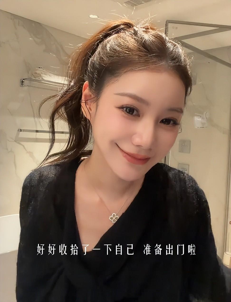 张兰带外孙公园游玩！玥儿裤拖地、霖霖露脚踝，没筱梅会照顾孩子