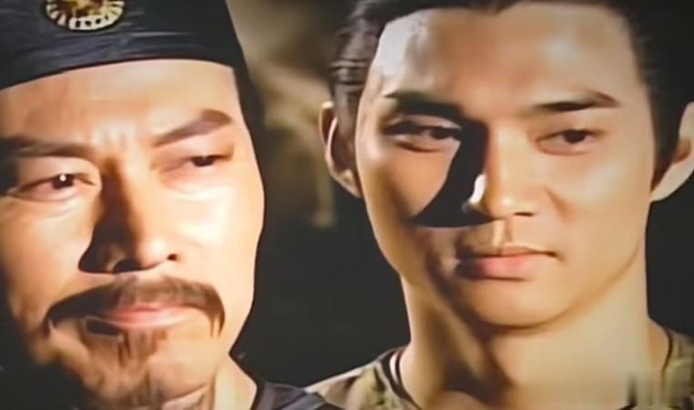 香港知名演员双鬓斑白，至今仍未结婚，和同性友人感情稳定