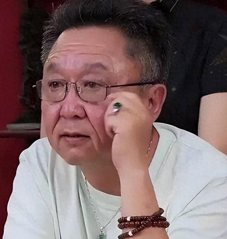 财务暴雷仅3天,于谦资产被再次扒出,杨议的话有人信了