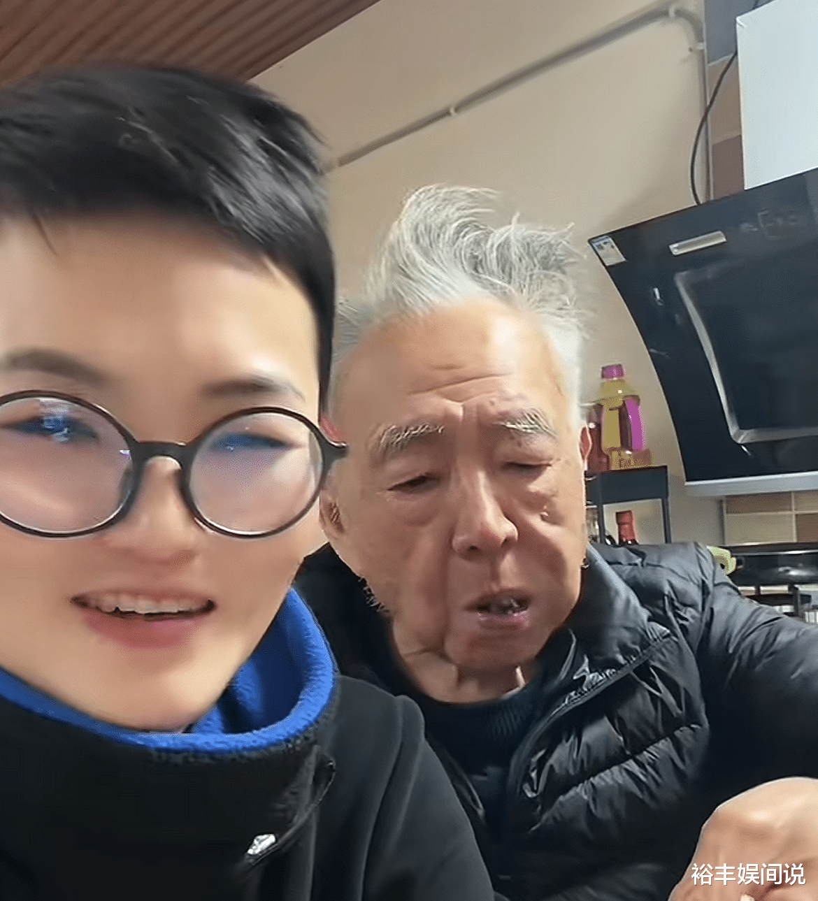 知名画家张伯金与小38岁娇妻离婚！所有财产给女方，近况太幸福