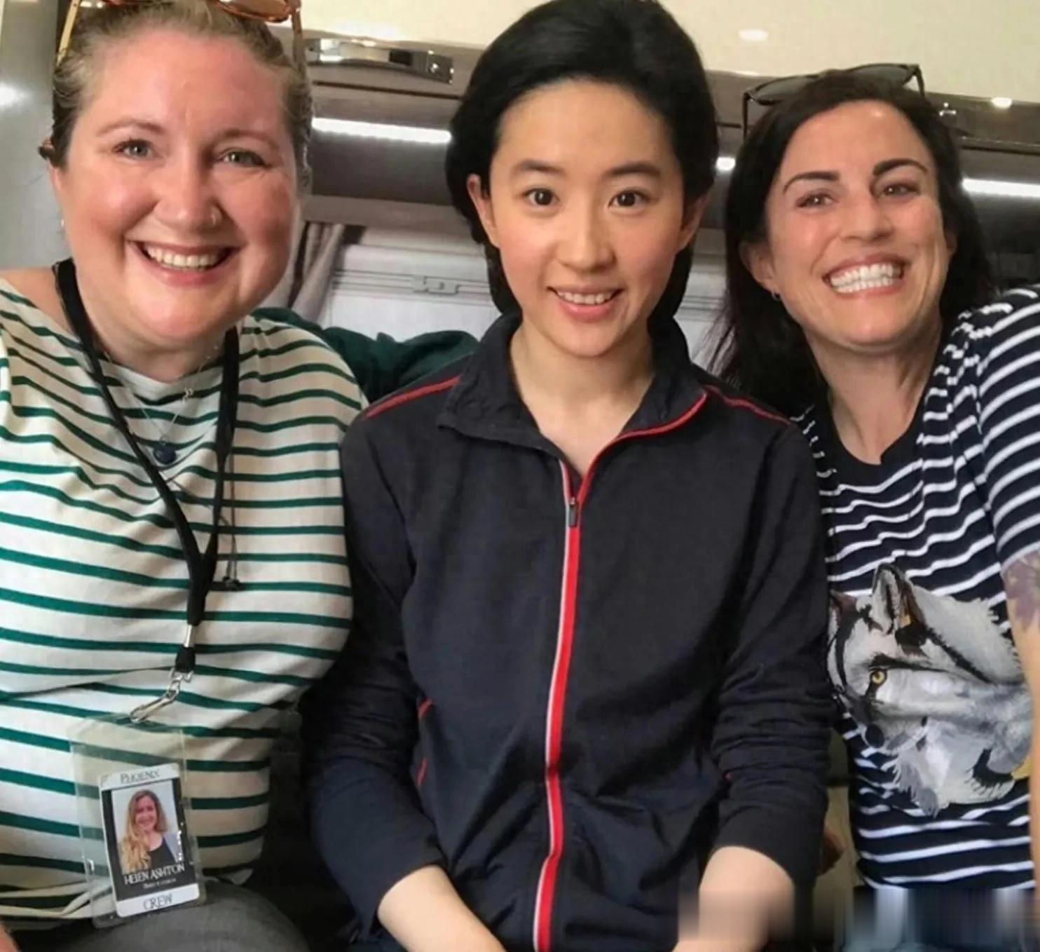 刘亦菲是最真实的女明星没错了，纯素颜也很美