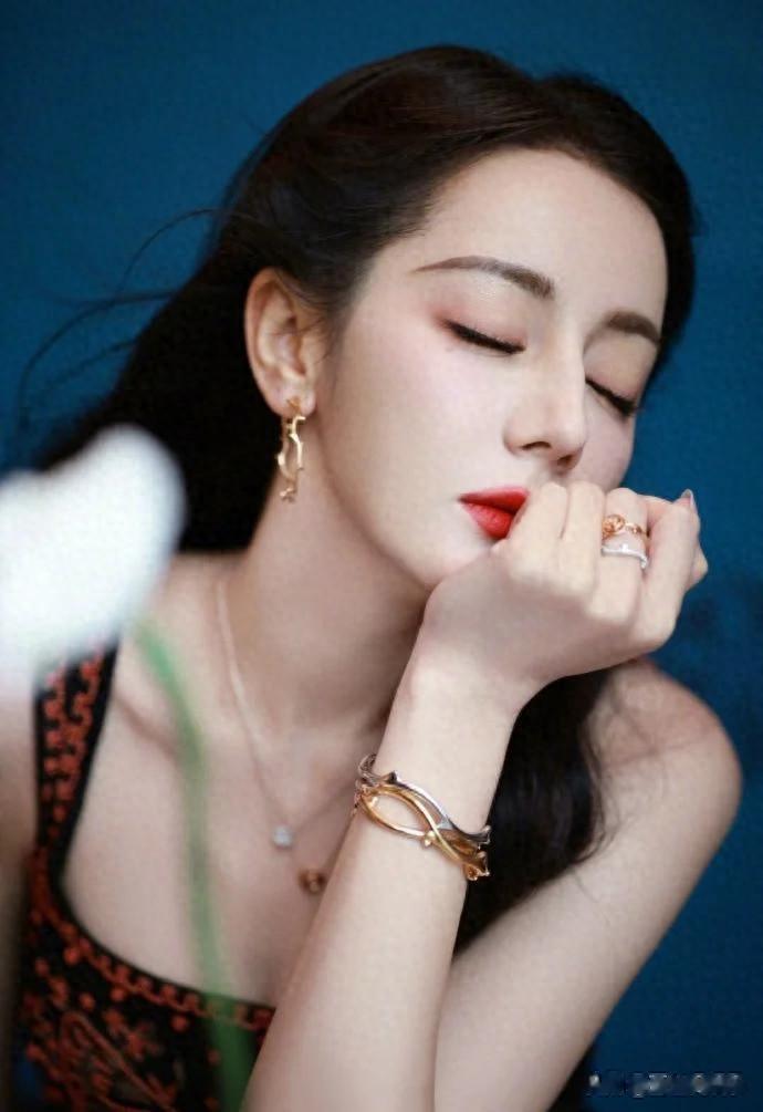 肖战 赵露思 迪丽热巴 丁禹兮 李昀锐 王鹤棣 刘诗诗 关晓彤 荣梓杉 陈哲远