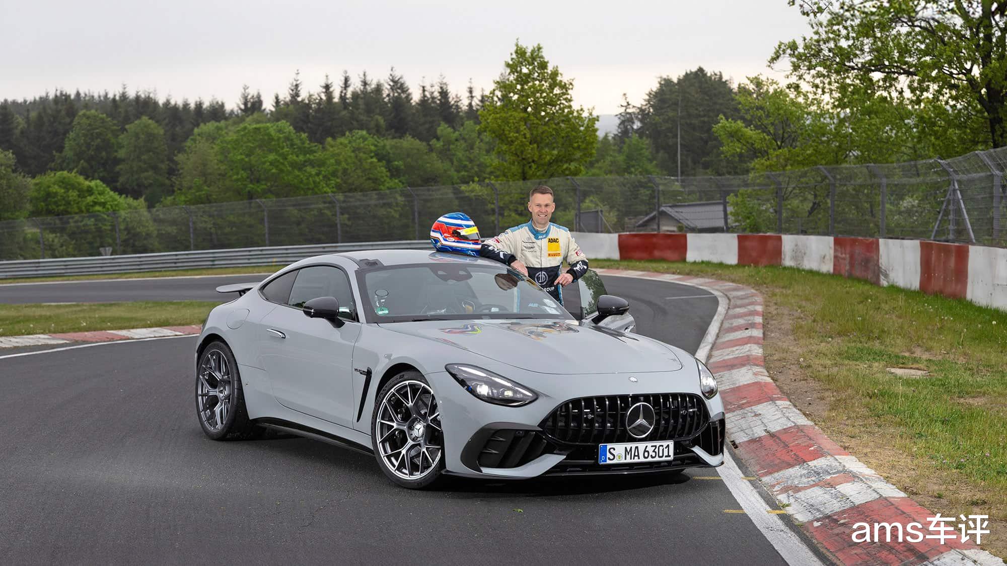 在舒适与赛道之间触到边界，AMG的取舍让GT 63 Pro变了