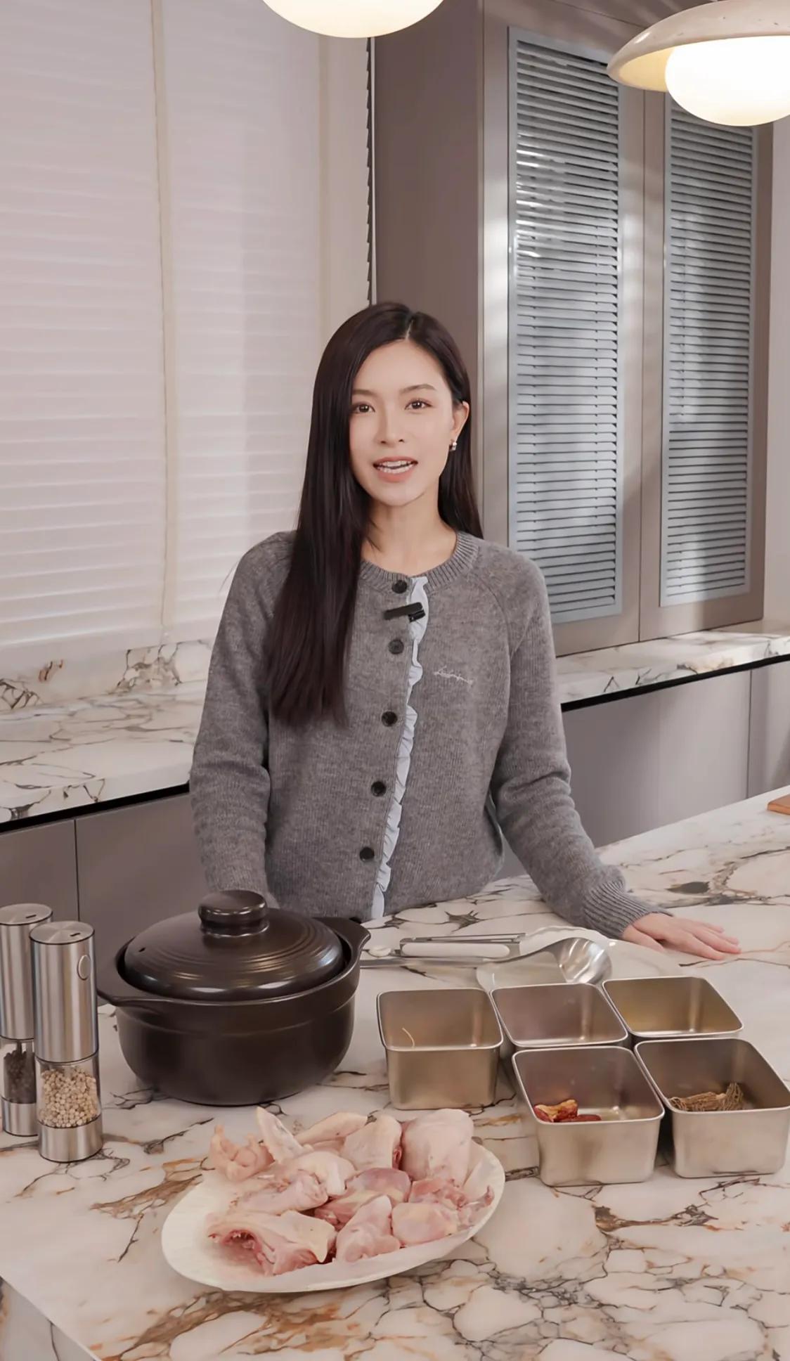 文咏珊生娃被质疑是“代孕”，她怀孕进组，安岚参加婚礼时有孕肚