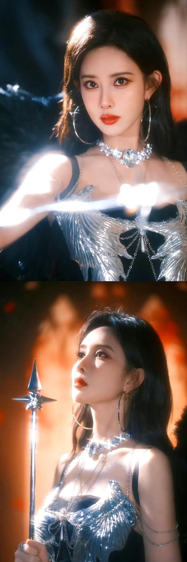 孟子义黑天使，是带着星光翅膀的女神