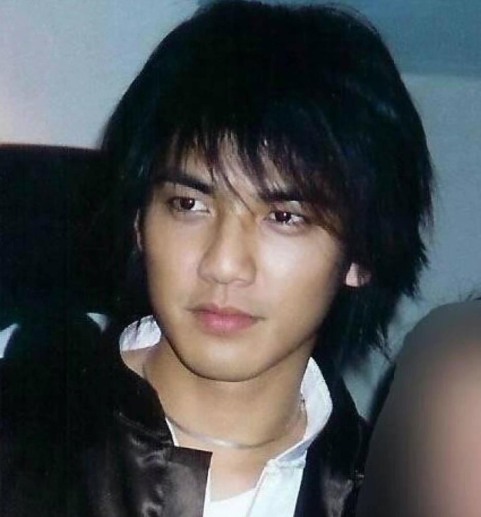 50岁钟汉良老成这样！曾经被誉为“冻龄男神”的他，如今肿成馒头