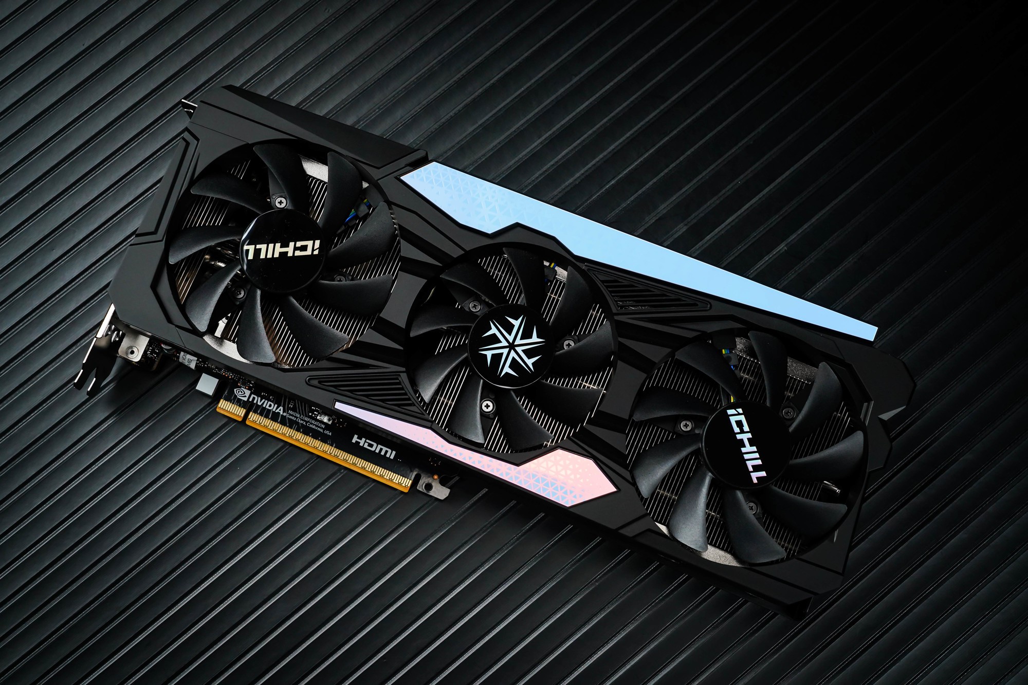 映眾 GeForce RTX 5060 超級冰龍評測 以簡馭繁 新冰龍美學