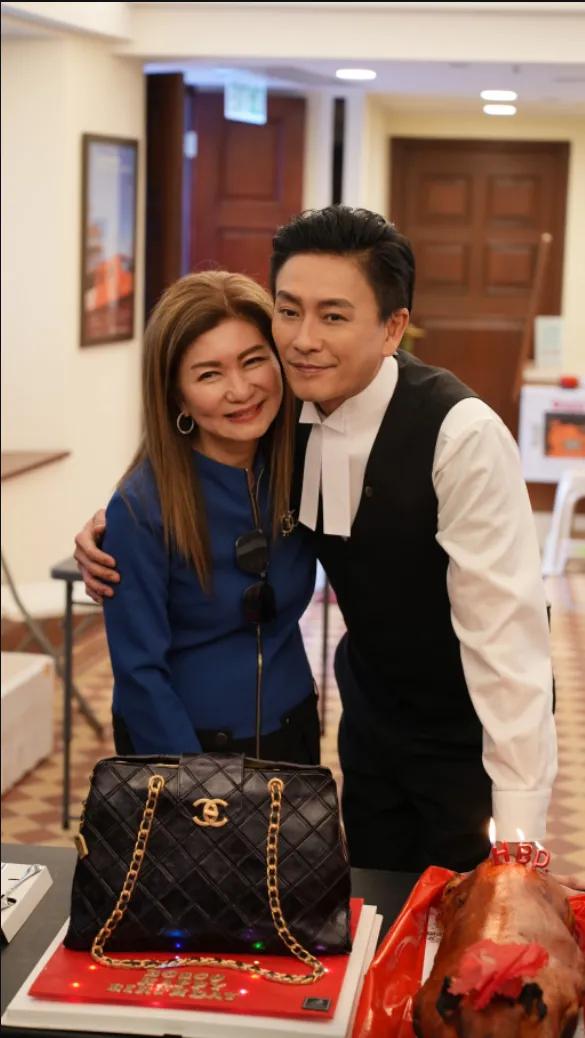 TVB大湾区视帝45岁生日，剧组送一连串惊喜