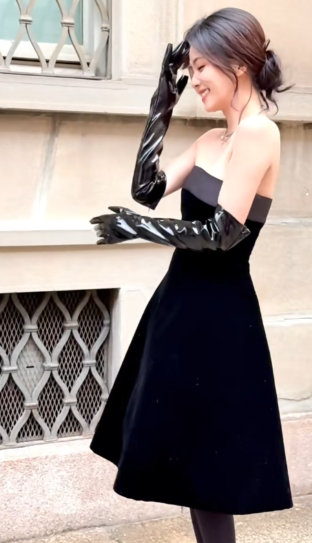 米兰时装周第二波:朱珠无瑕疵,檀健次贵气,李一桐白鹿扛住镜头