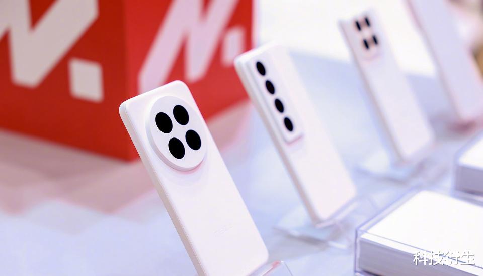 魅族新機官方預熱：8月份，正式發布