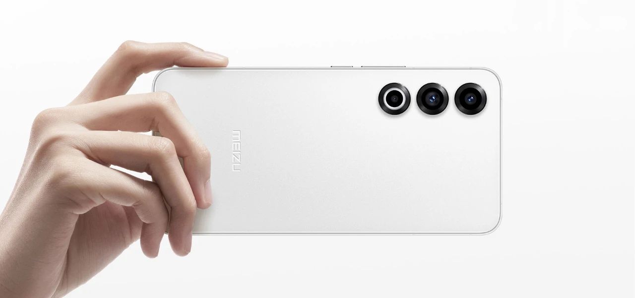 6.3英寸起，8月值得期待的三款新機