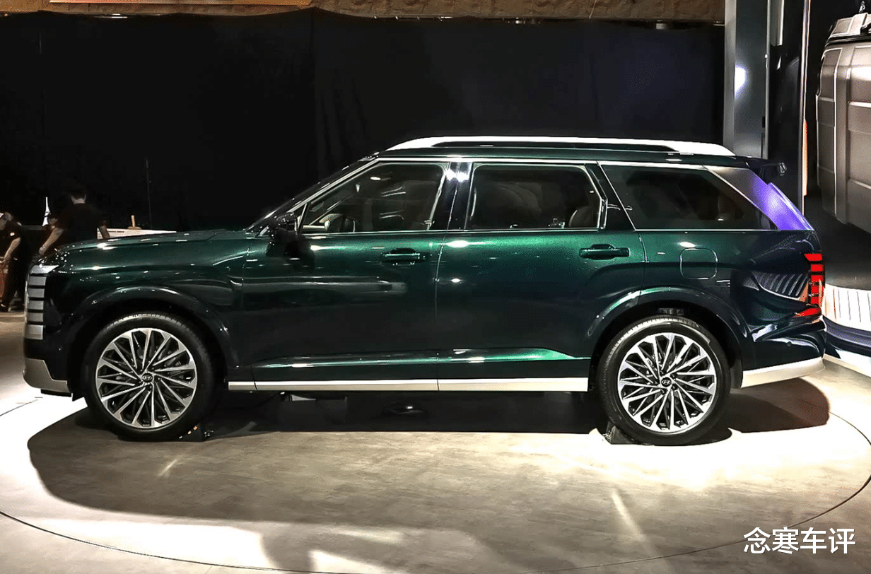 全新帕里斯帝28.88万起!车长超5米,2.5T混动334马力,油耗仅7升