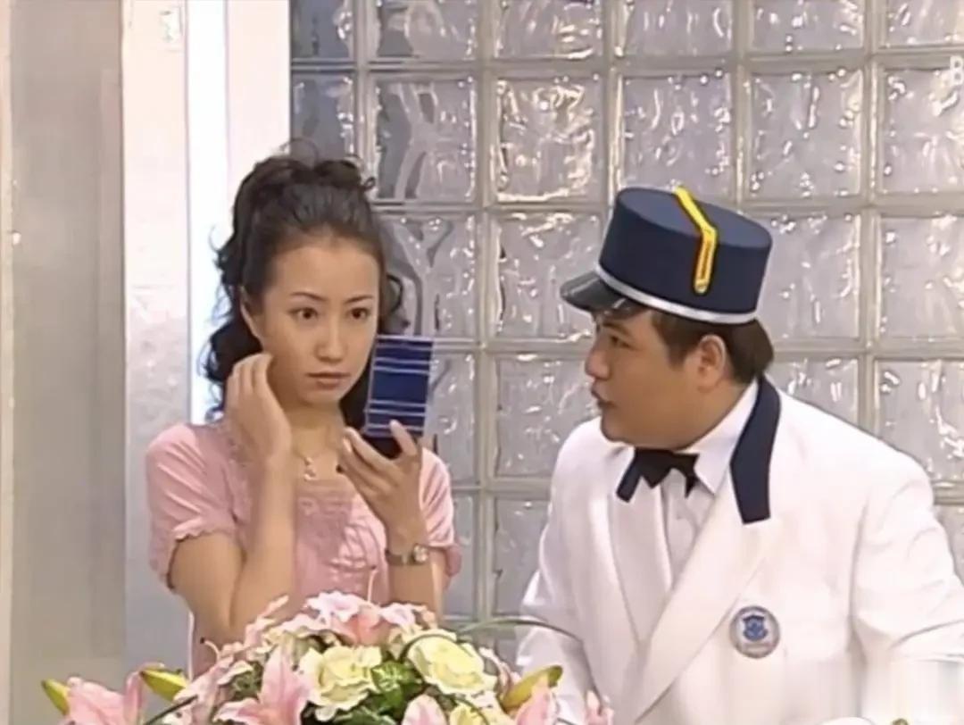 上海最嗲女主持赵若虹:年近50岁无儿无女,却活成人人羡慕的样子