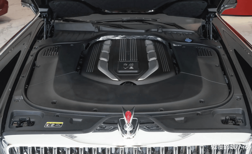 全球首位“红旗国礼兰亭雅韵定制版”车主诞生，指导价718万！