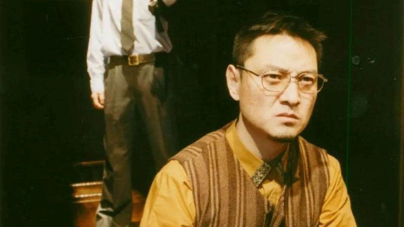 合作雷佳音没火，搭档刘亦菲没红，演完陈佩斯《戏台》，终于红了