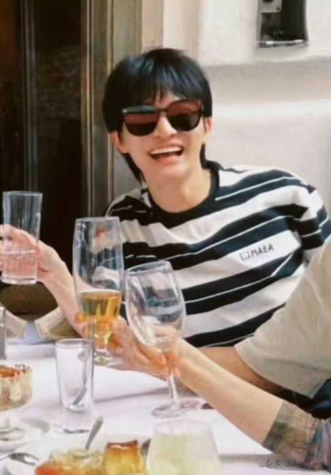 北京这夜，孙俪的行为戳穿了周深在乐坛的地位，那英没一句话白说