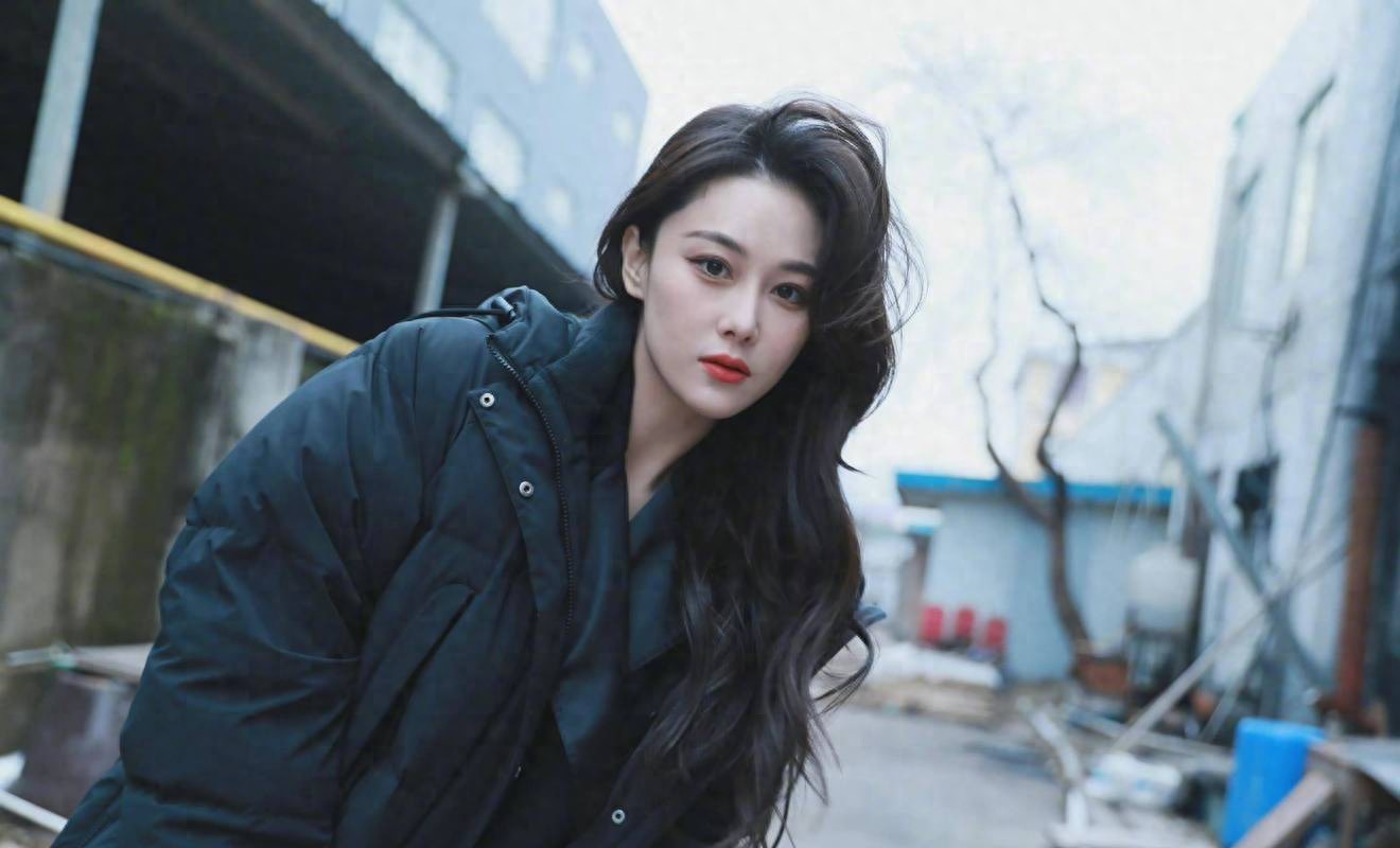 和李晨分手后转身嫁军人,如今7年过去,气质大变,活成人生赢家