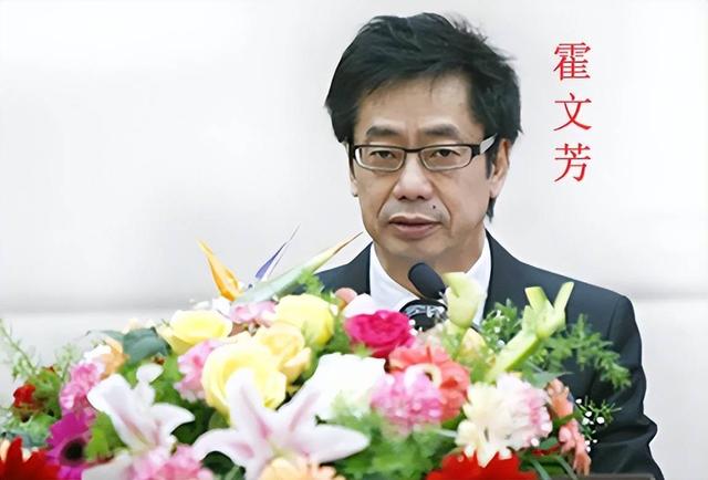 骗光明星20亿，连亲妈都不放过，霍家“败家子”被钉上“耻辱柱”