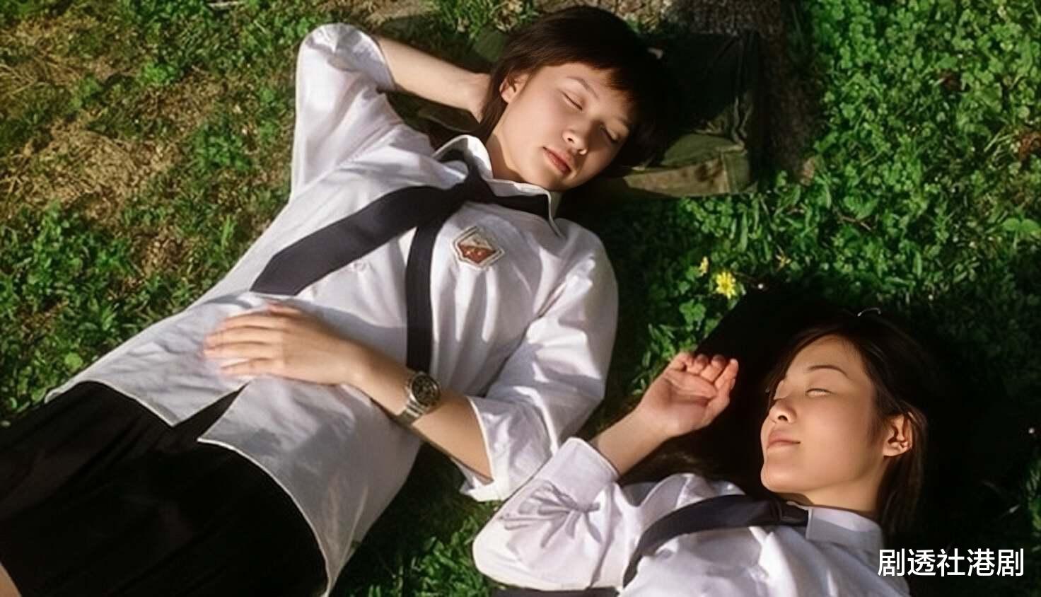 TVB知名女星帅到出圈大火,和女主接吻照流出,网友用Ai以假乱真