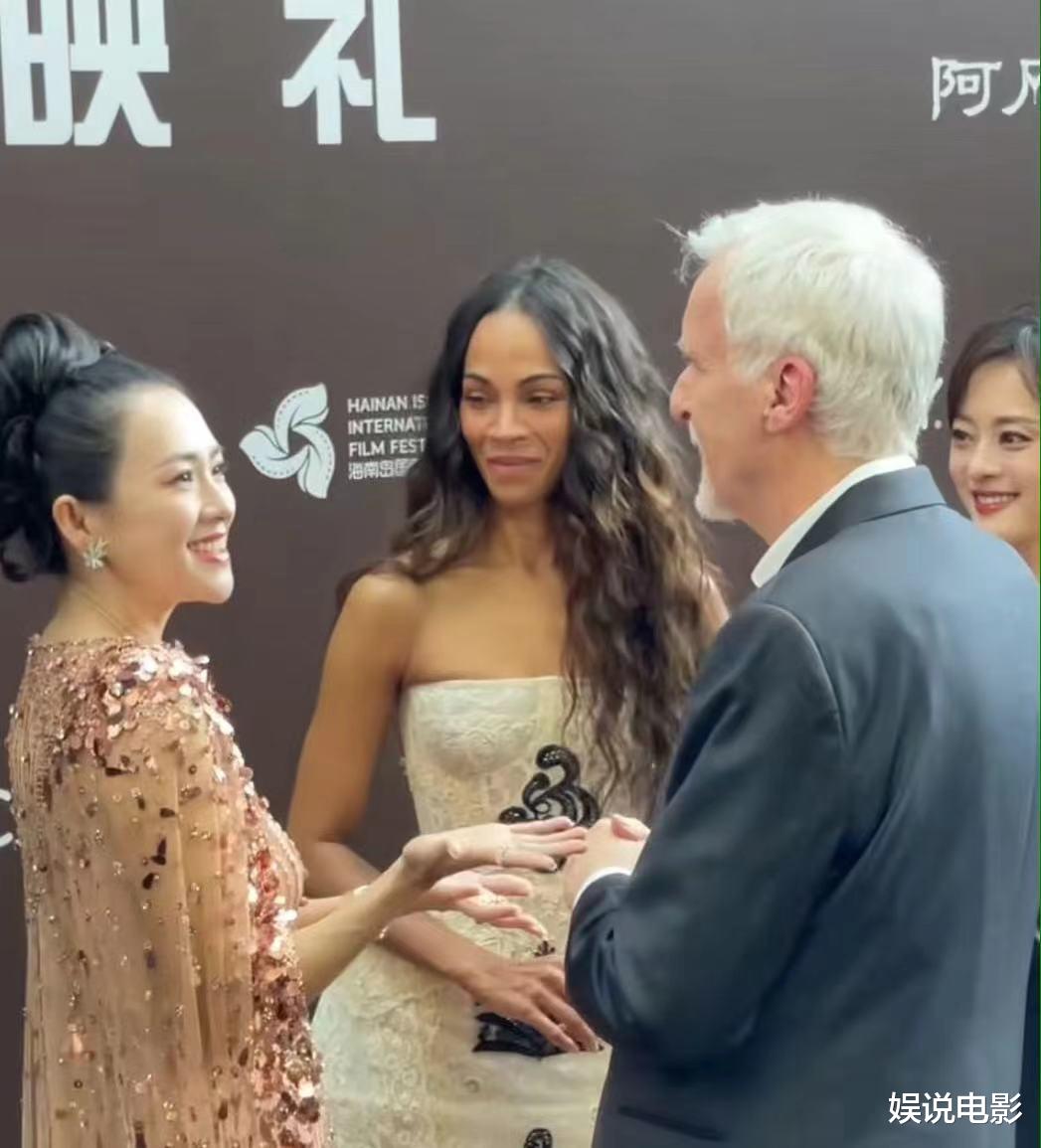 章子怡晒与朱丽叶比诺什亲密合照,和法国女星投缘,结交多位好友