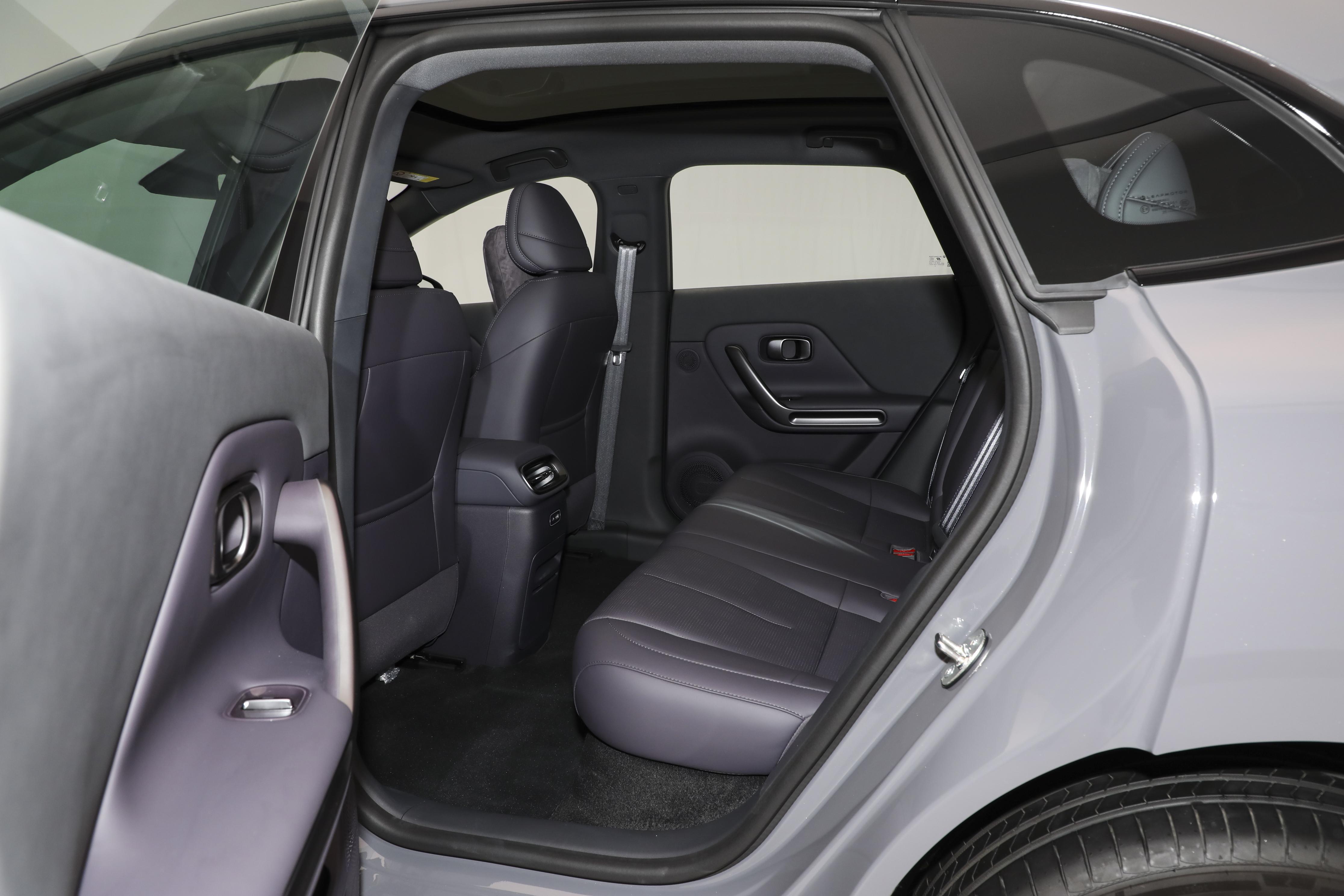 Lafa5预售，宽体设计+无框车门，你的第一辆改装车可能就是它！