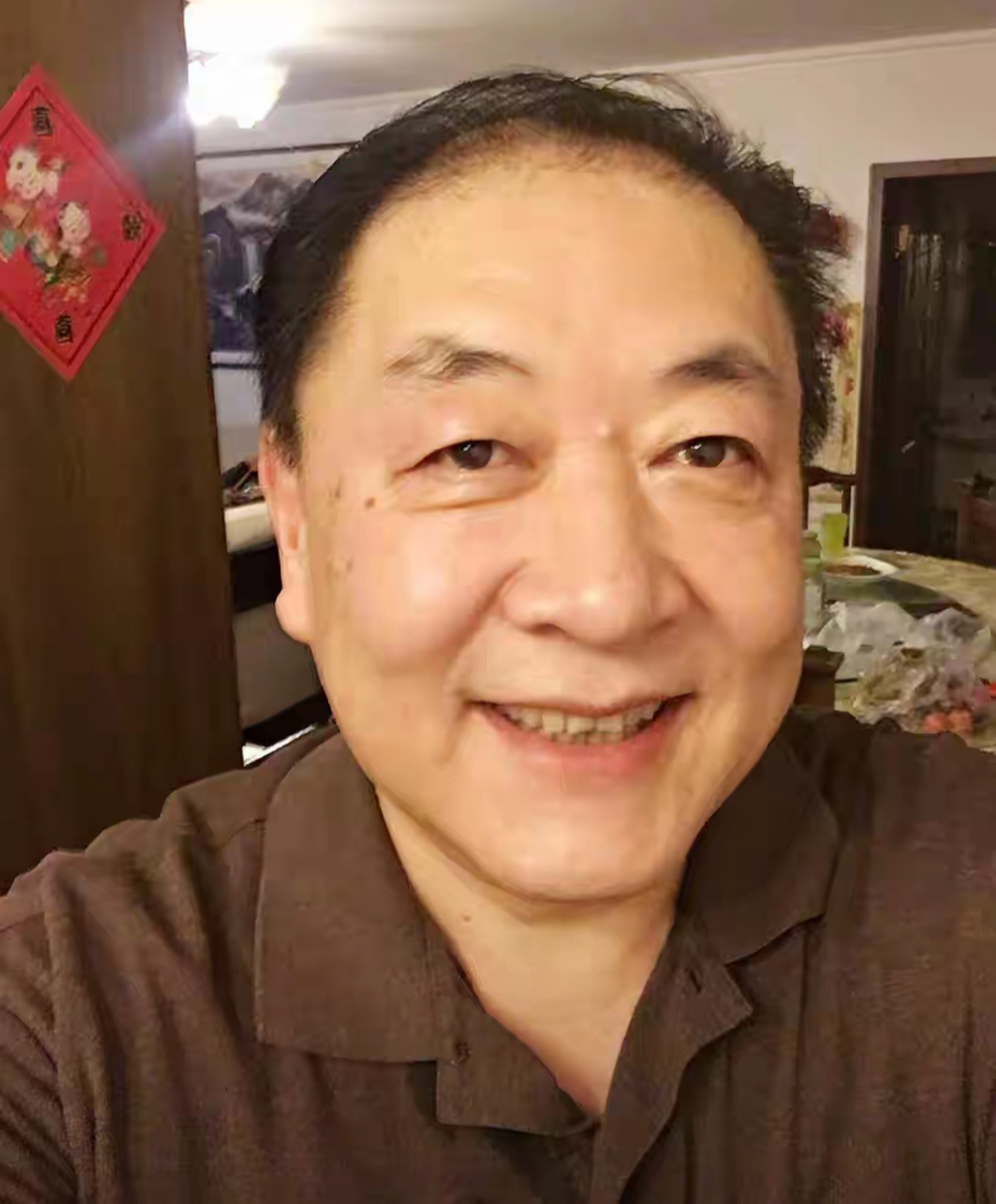 64岁演员刘斌与好友聚会，63岁丛珊罕见露面，状态年轻！