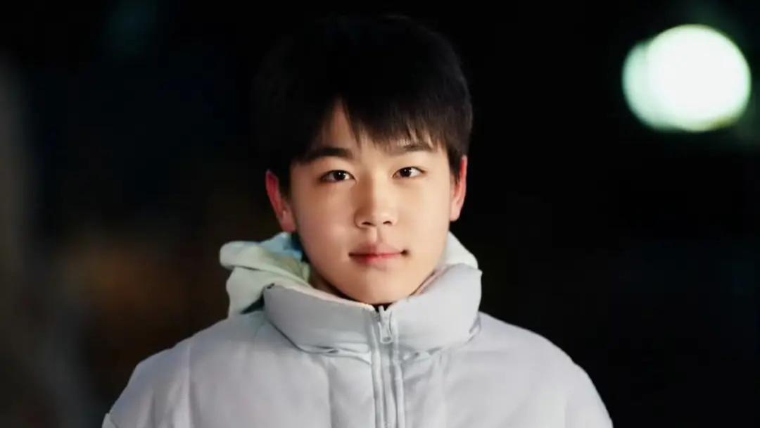 从“护姐狂魔”到最佳男配，韩昊霖以硬核身体素质和细腻演技破圈